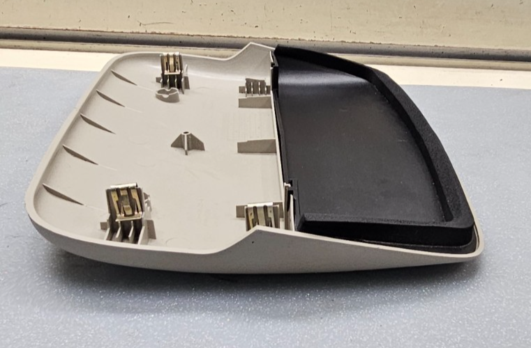🔥14-19 FORD FIESTA SEDAN THIRD BRAKE LIGHT STOP LAMP COVER TRIM