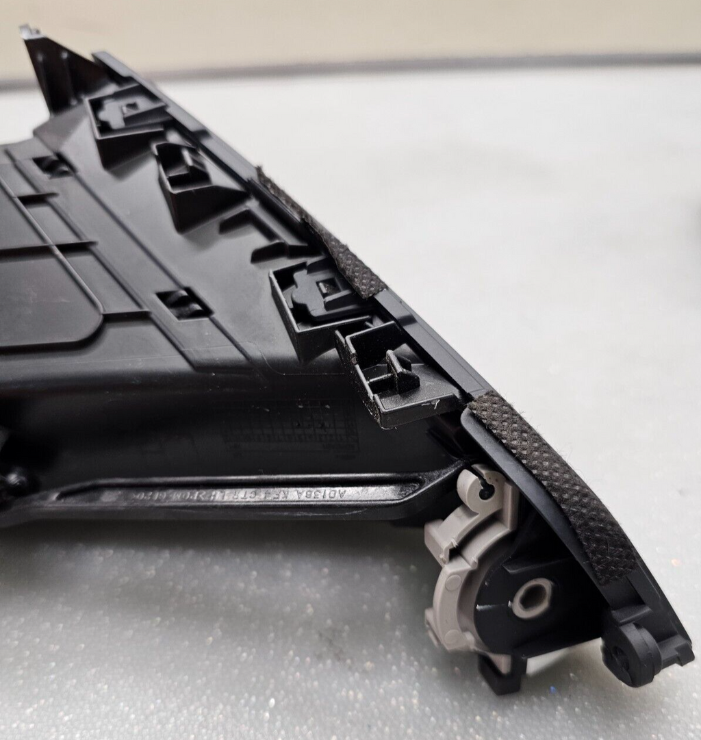 🔥2011 - 2013 Hyundai Sonata Driver & Passenger Center Dash Air Vents OEM
