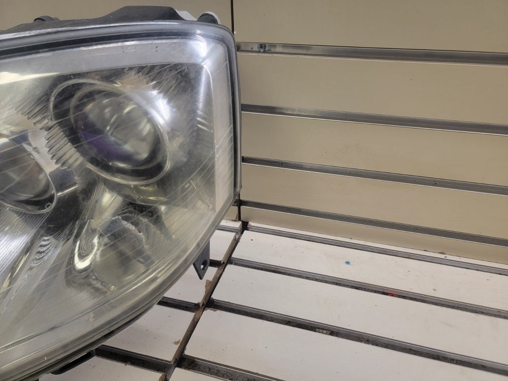 🔥 2005-2011 Cadillac STS Headlight headlamp passenger side right