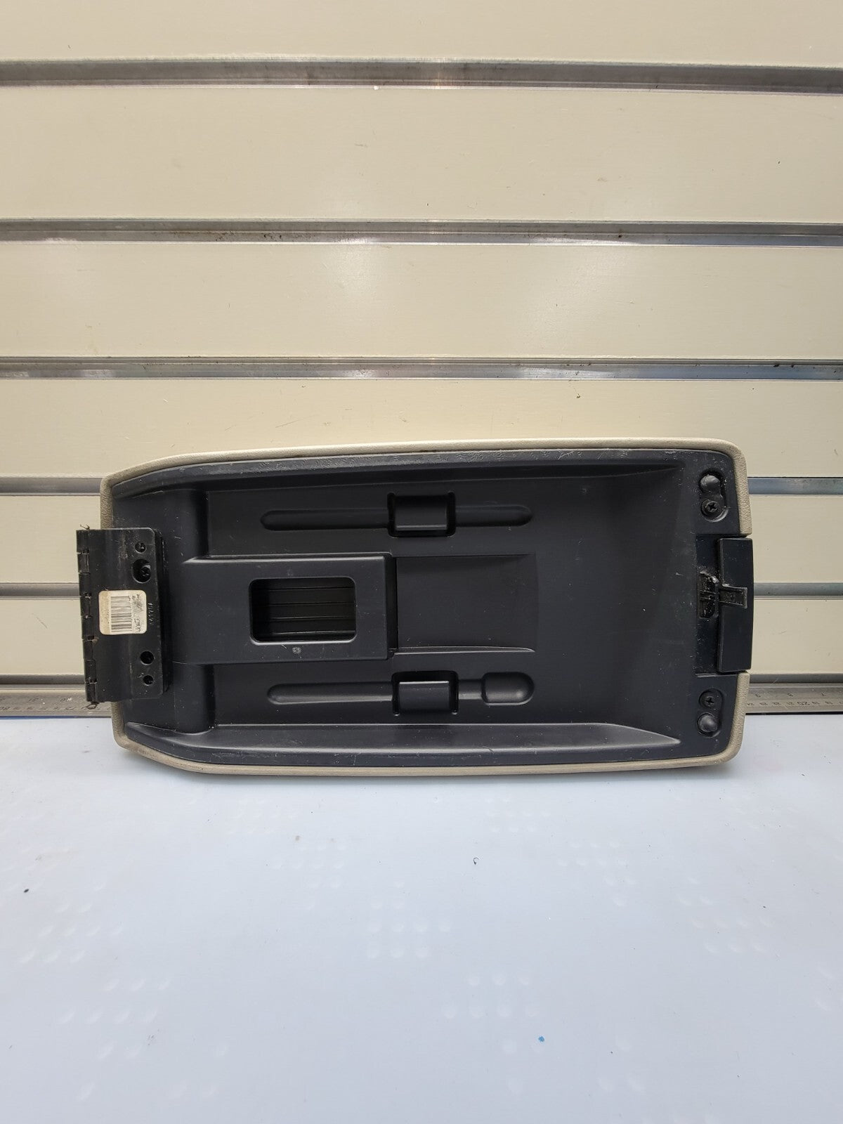 🔥05-07 Chrysler 300 Dodge CHARGER Center Console ARMREST Lid Cover LIGHT TAN