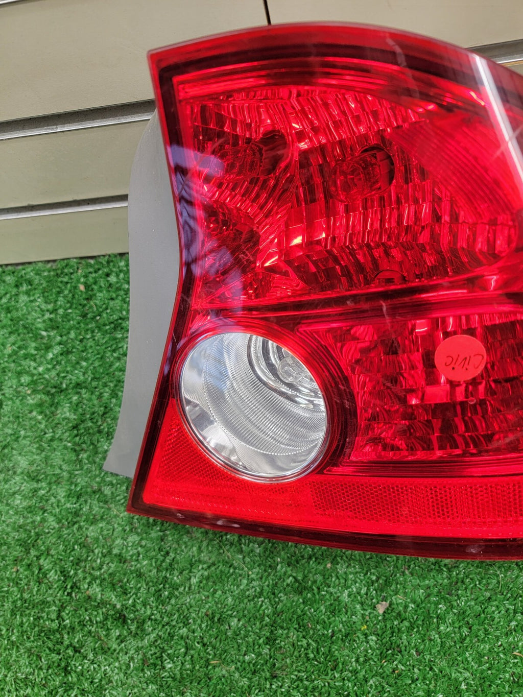 🔥2004-2005 HONDA CIVIC Tail Light Assembly Right passenger side