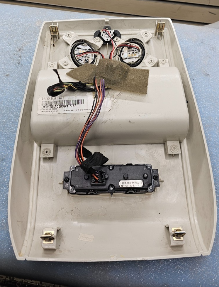 08-16 CHRYSLER TOWN COUNTRY DODGE GRAND CARAVAN OEM ROOF OVERHEAD CONSOLE LT TAN