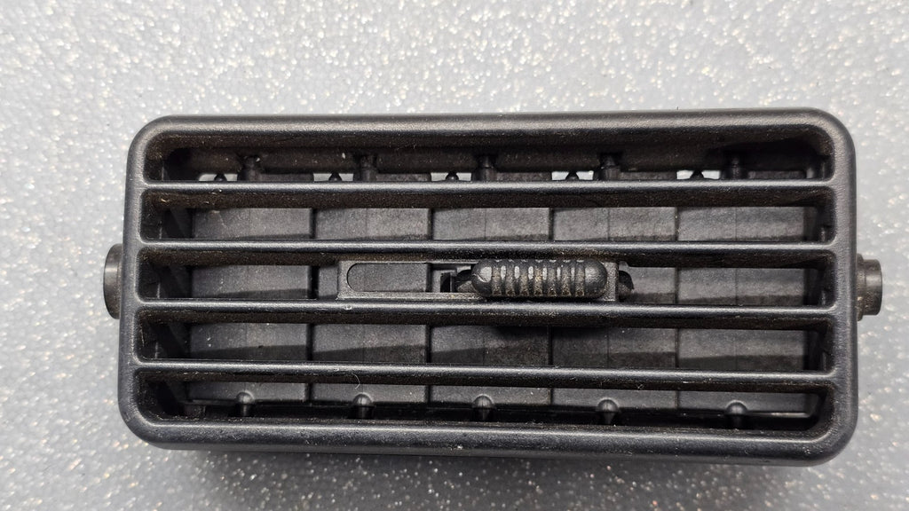 🔥05-07 FORD FOCUS CENTER DASH A/C AC HVAC AIR VENT HEATER PANEL BLACK