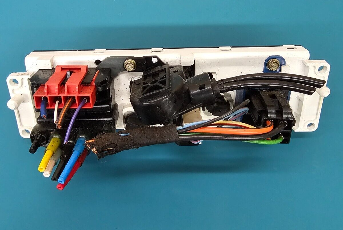 94-00 Ford Mustang Dash A/C Heater Climate Temperature Control Panel Conditioner