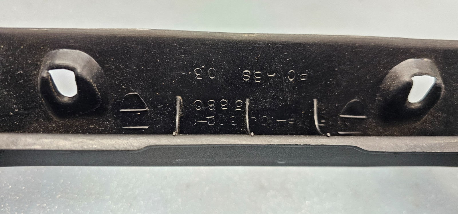 95-10 Ranger Explorer Center Dash Radio Stereo Display Bezel Trim Panel BLACK B2
