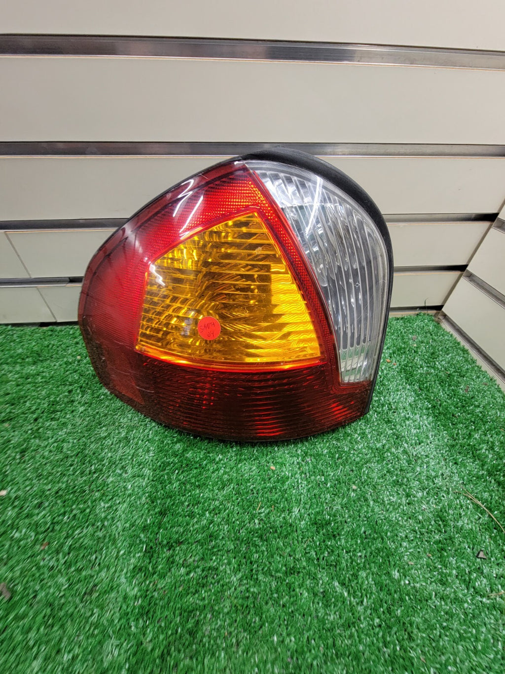 🔥2001-2004 Hyundai Santa Fe Fits left driver Side Tail Light Lamp Chrome