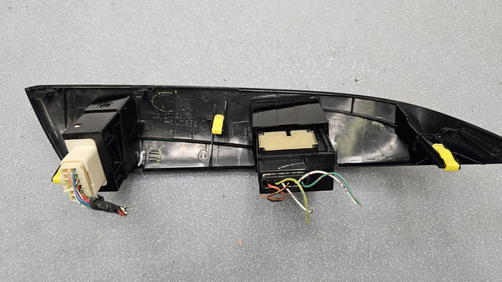 🔥04-10 Sienna Dash Left Driver Defrost Light Door Switch Trim Bezel Panel Black