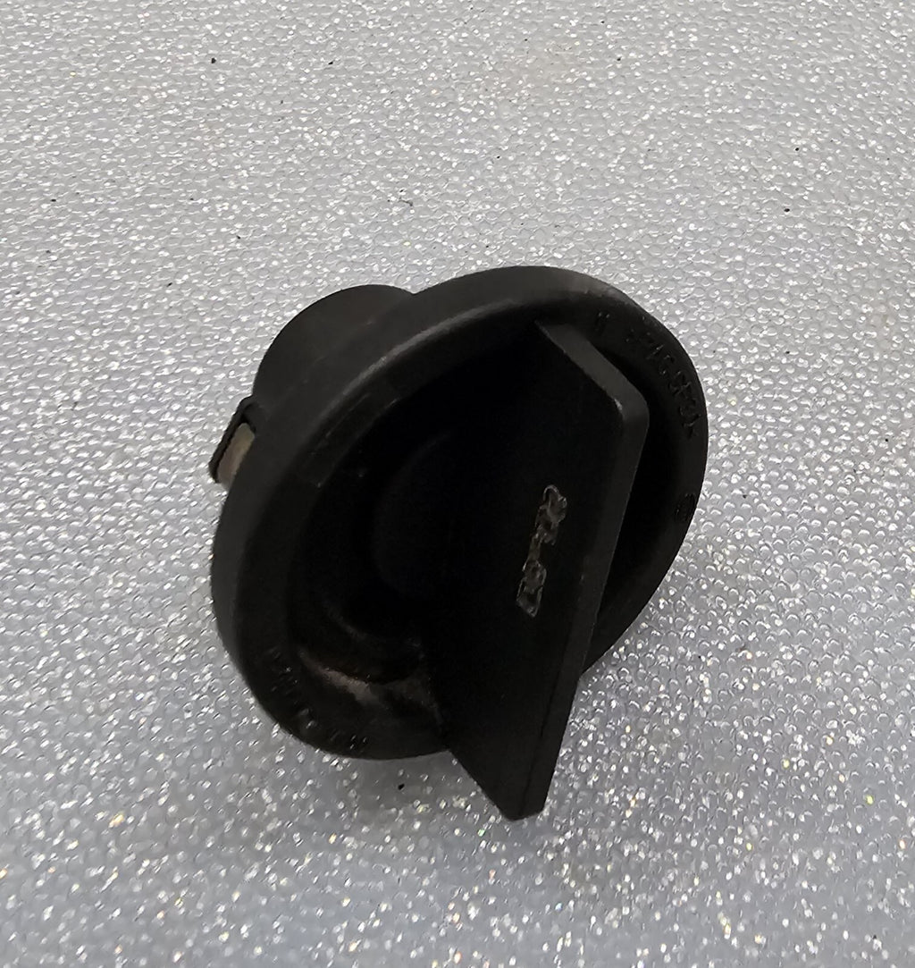 05-10 VW Jetta Rabbit MK5 Headlight Head Lamp Turn Signal Bulb Holder Socket OEM