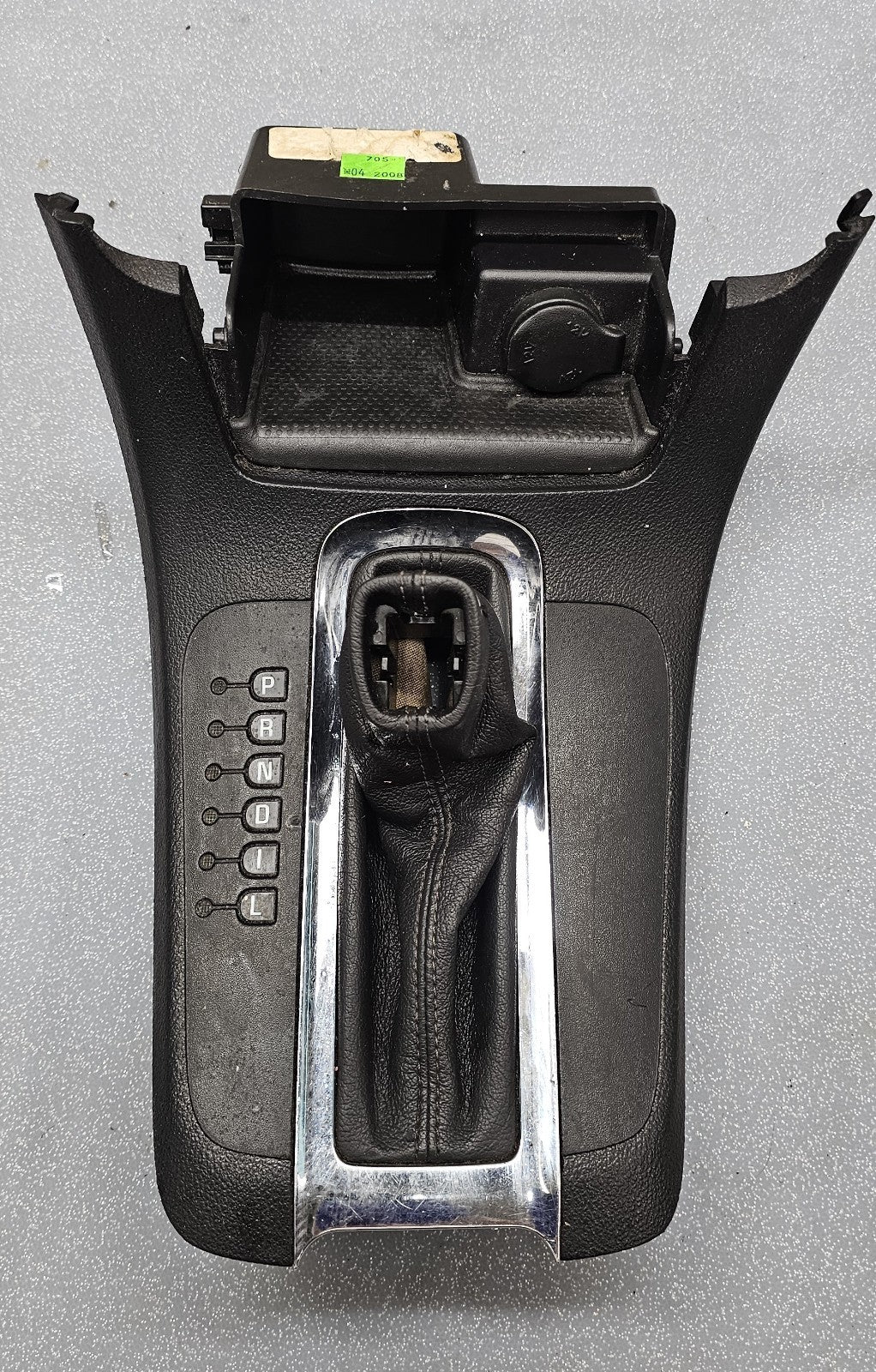 🔥08-12 MALIBU AUTOMATIC TRANSMISSION FLOOR GEAR LEVER SHIFTER TRIM BEZEL Black