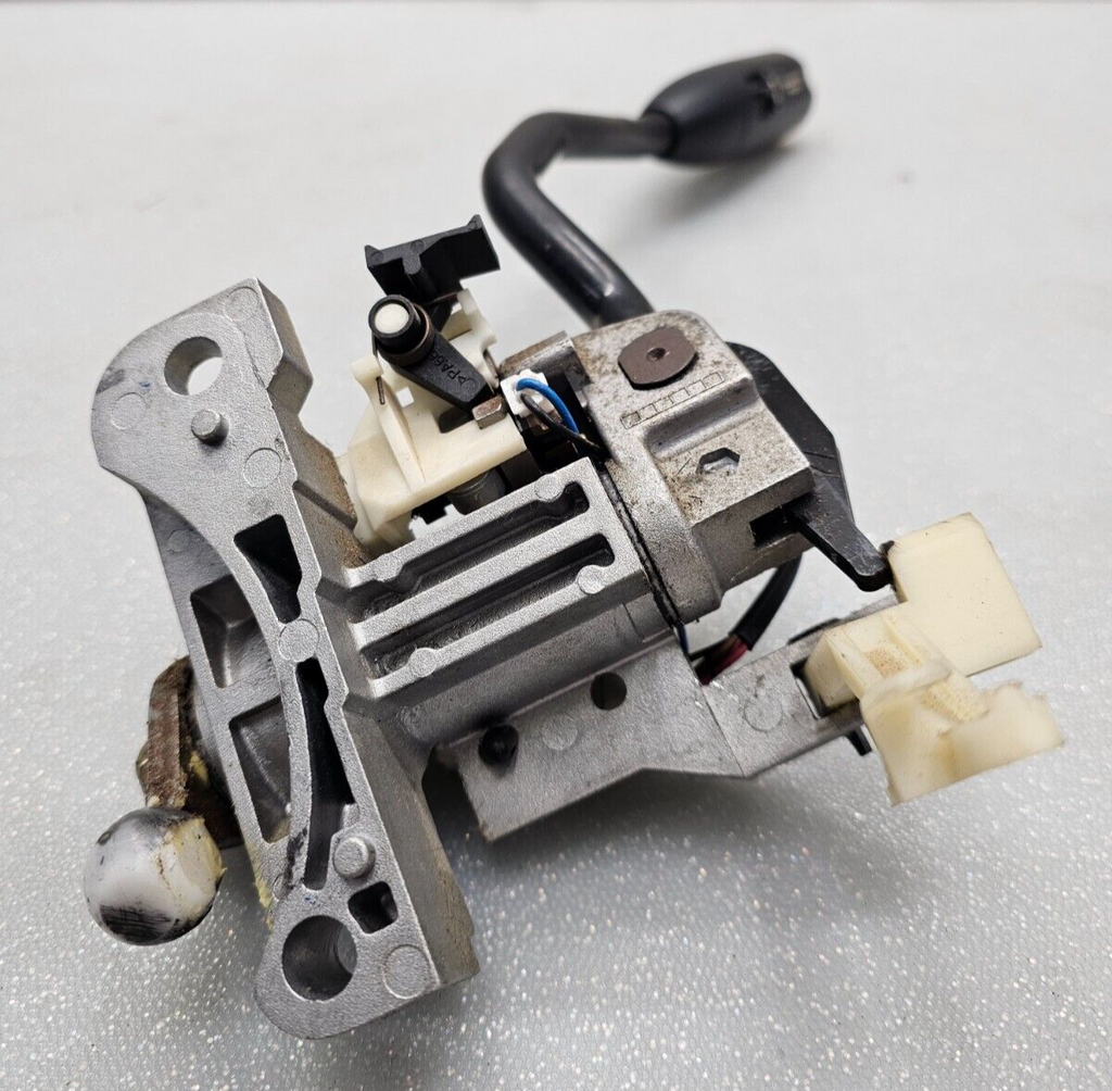 04-15NissanTitan Steering Column Automatic Shifter Assembly Transmission Control