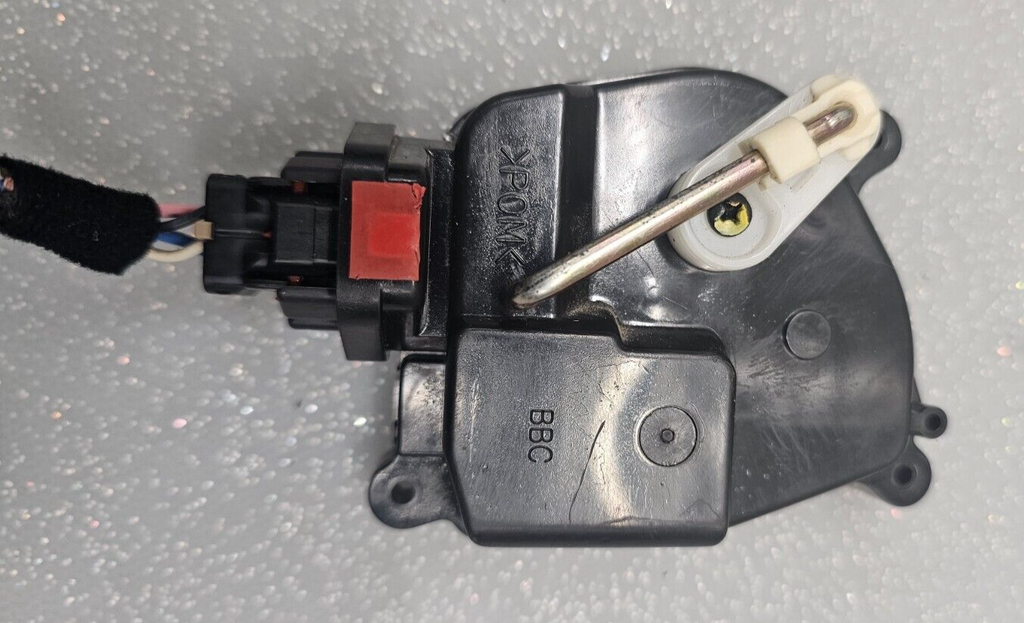 06-14 kia Sedona 07-08 Hyundai Entourage TAILGATE TRUNK HATCH LATCH ACTUATOR OEM