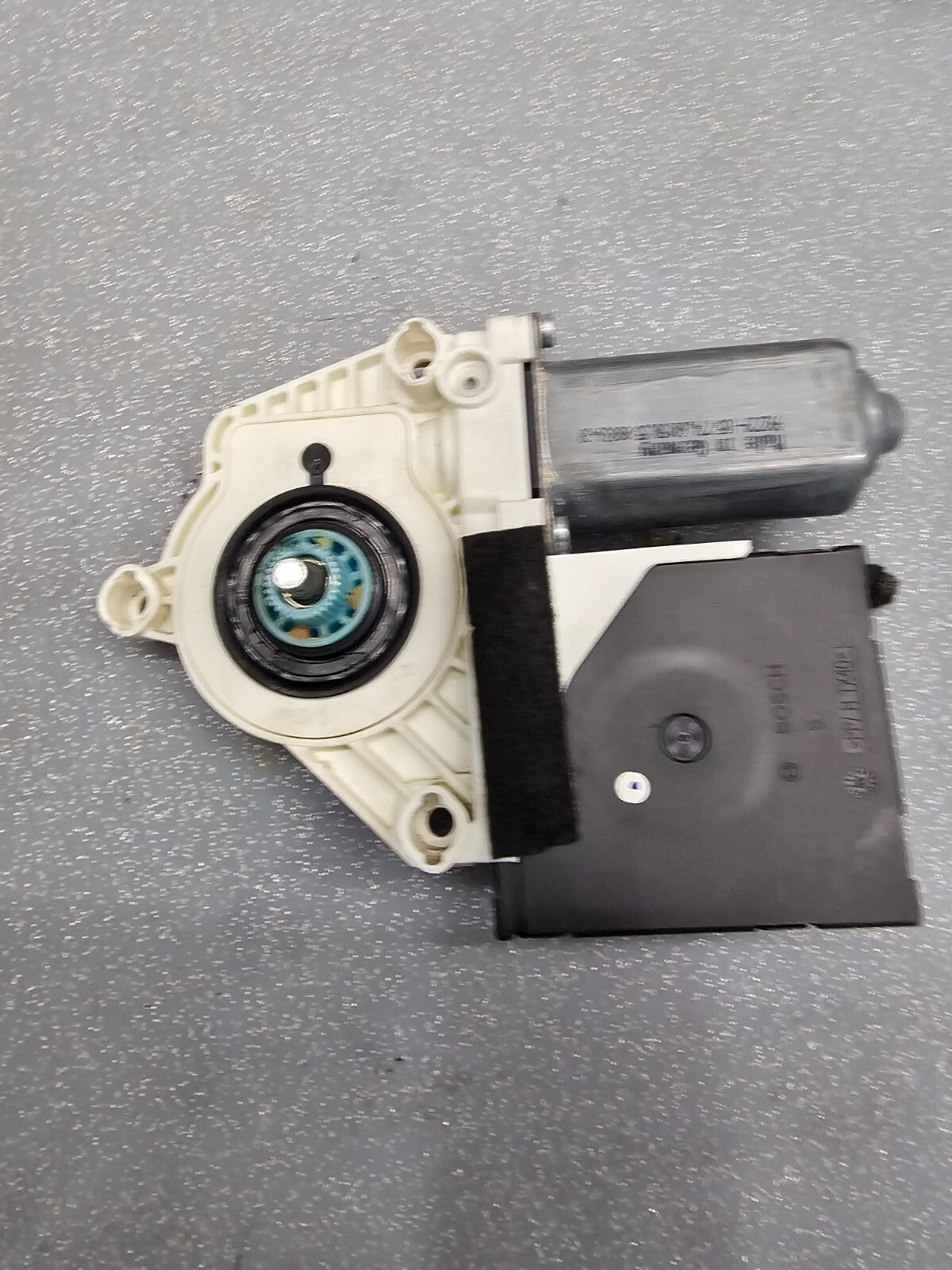 05-06 VW Jetta Front Left Driver Door Power Window Regulator Motor Assembly OEM