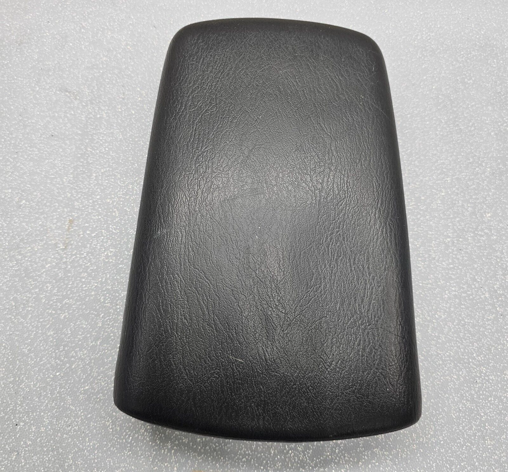 🔥02-07 Jeep Liberty Front Center Console Arm Rest Cover Lid Assembly Black OEM
