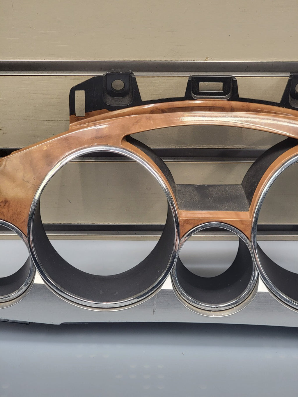 2008-2012 BUICK ENCLAVE SPEEDOMETER GAUGE CLUSTER TRIM BEZEL OEM woodgrain