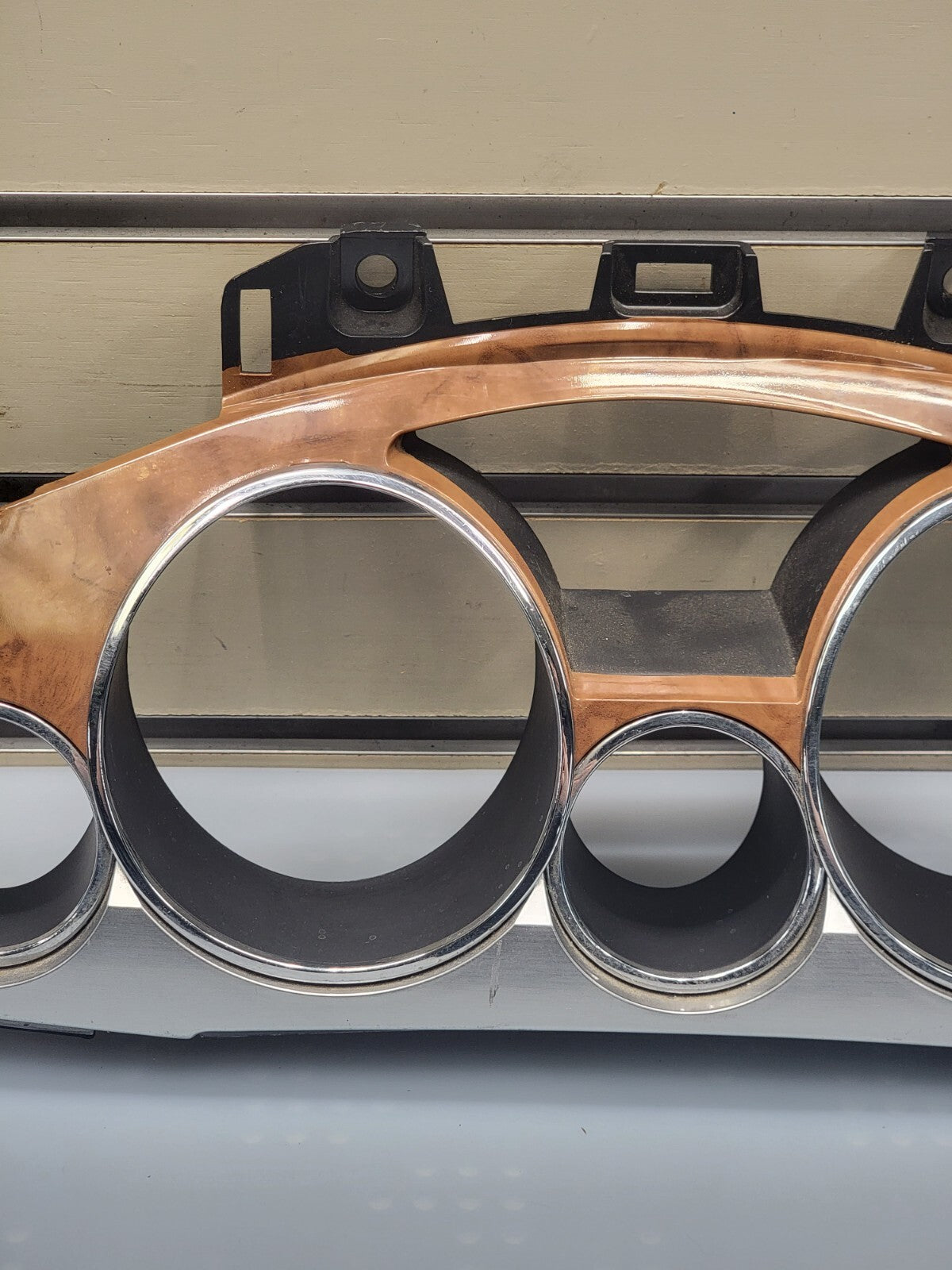 2008-2012 BUICK ENCLAVE SPEEDOMETER GAUGE CLUSTER TRIM BEZEL OEM woodgrain
