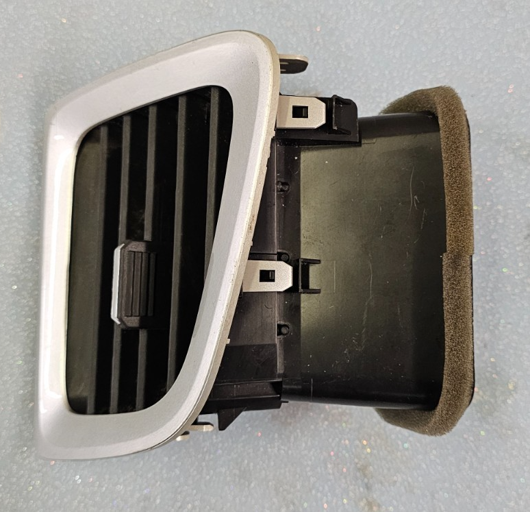 🔥10-17 TERRAIN DASH LEFT DRIVER AC A/C HVAC Outer AIR VENT HEATER TRIM SILVER