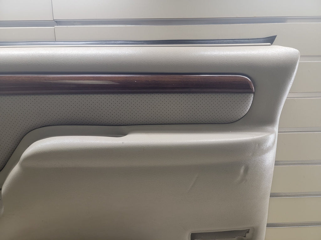 🔥1995-1999 Chevy GMC Silverado C/K Door Panel Front right passenger auto Tan D2