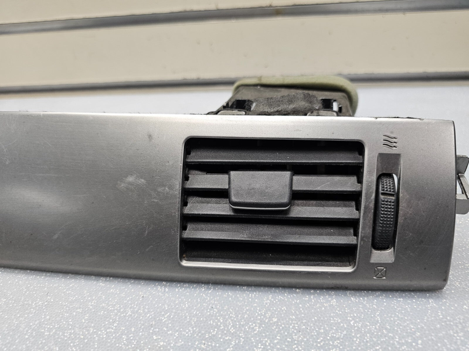 🔥07-12 Nissan Versa Passenger Dash Board Trim CONDITIONER GRILL HEATER