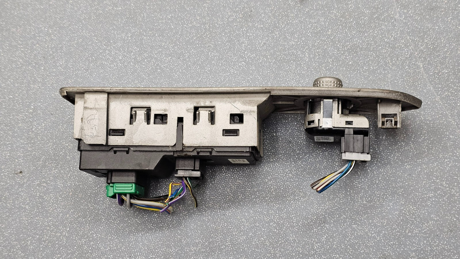 OEM 07-09 Lincoln MKZ Driver's Side Door Master Window Control Switch Silver