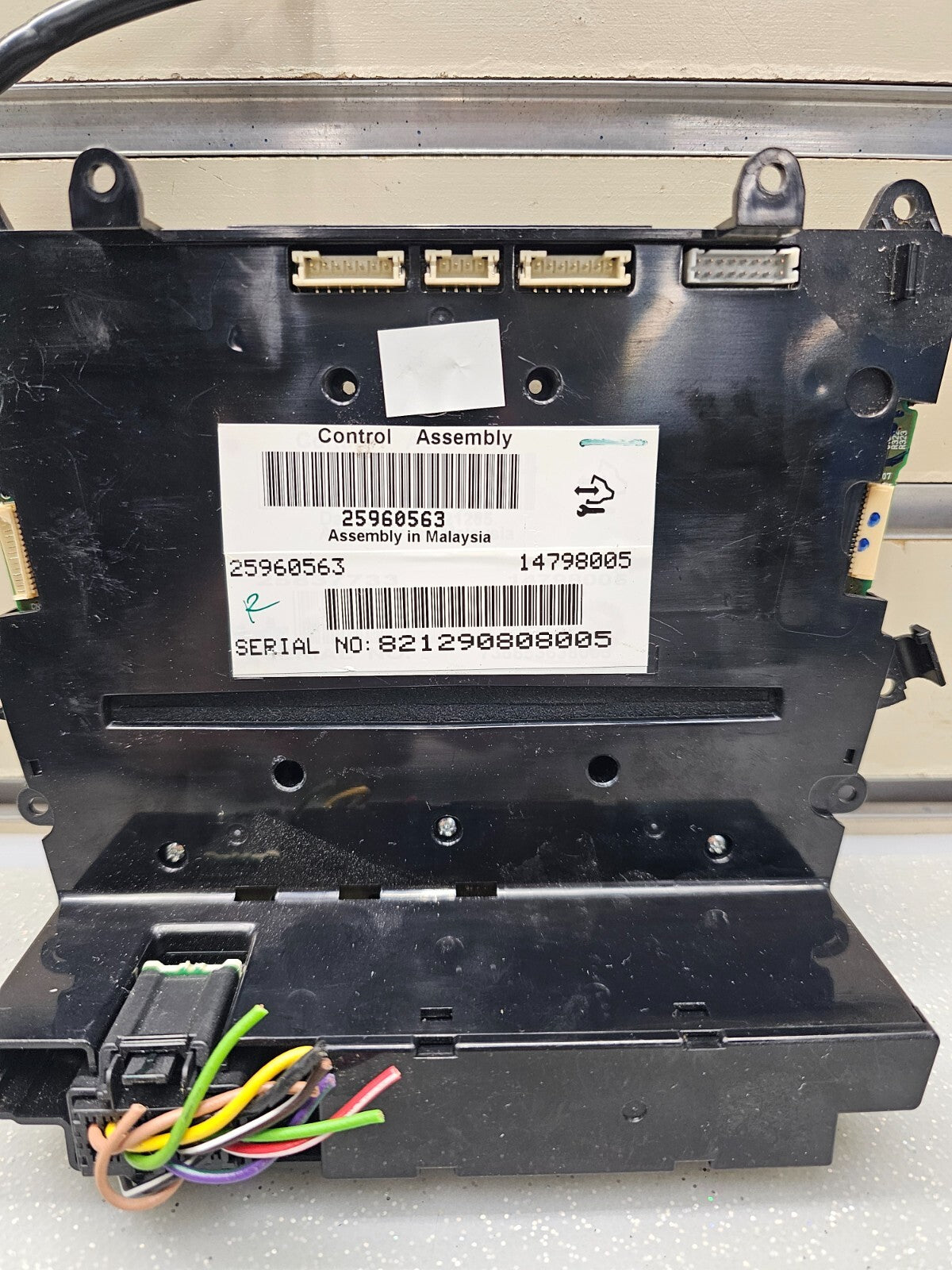 🔥10-12 Cadillac SRX HVAC radio Control Panel AM-FM-XM-CD-MP3 opt UYE KA1