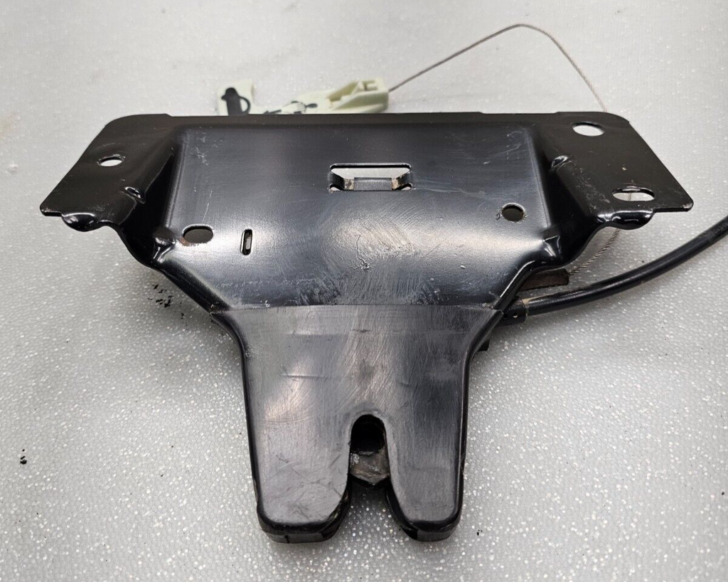 03-06 Lincoln Town Car Trunk Latch Release Actuator Deck Lid Door Lock Assembly