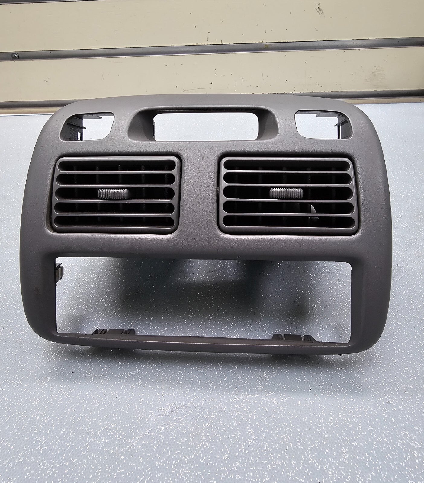 🔥98-02 Toyota Corolla Center Dash AC Air Vent Grille Radio Bezel Trim Panel B34
