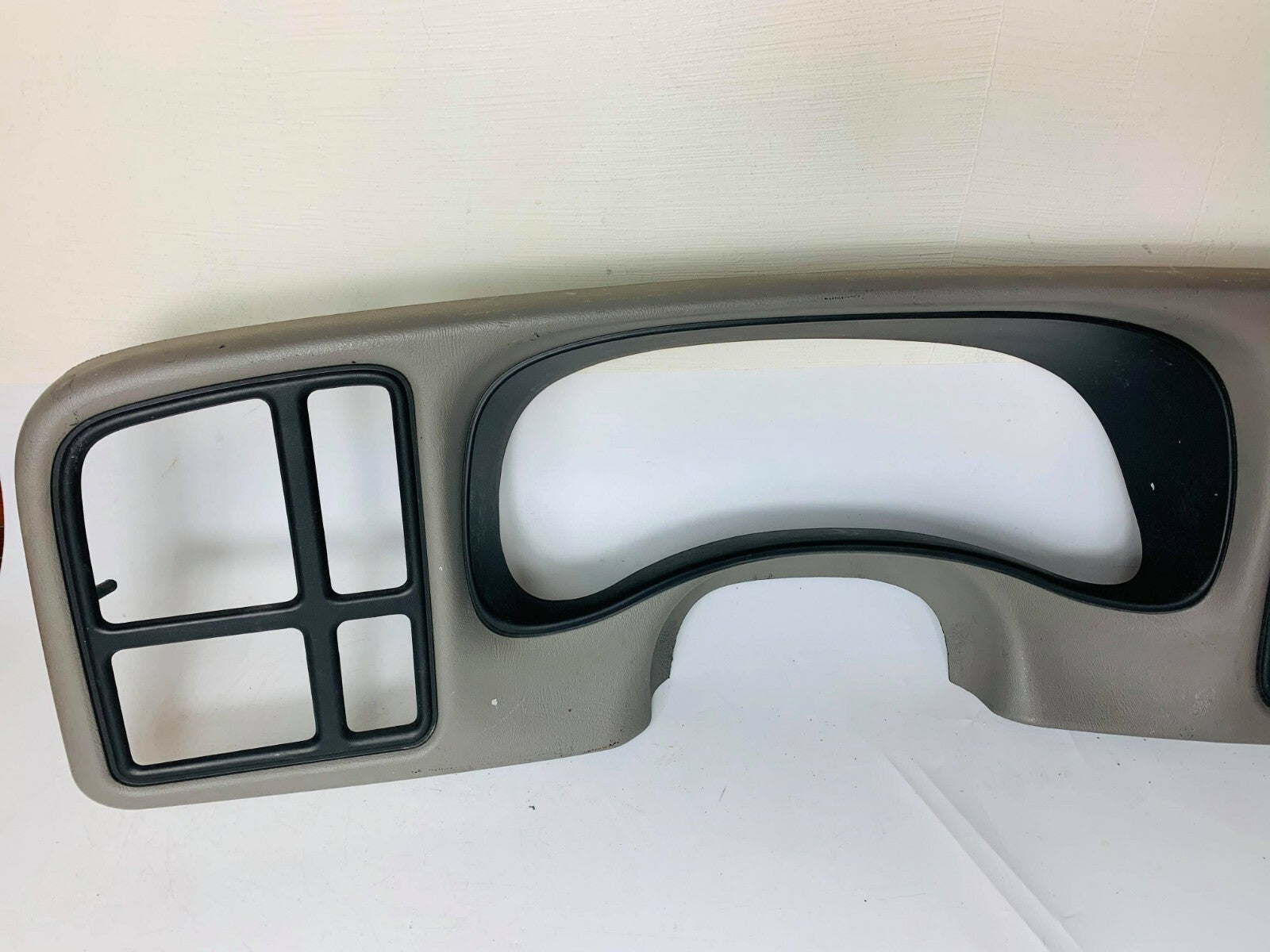 🔥99-02 CHEVY GMC Instrument Cluster Speedo Dash Trim Panel Radio Bezel GRAY C4