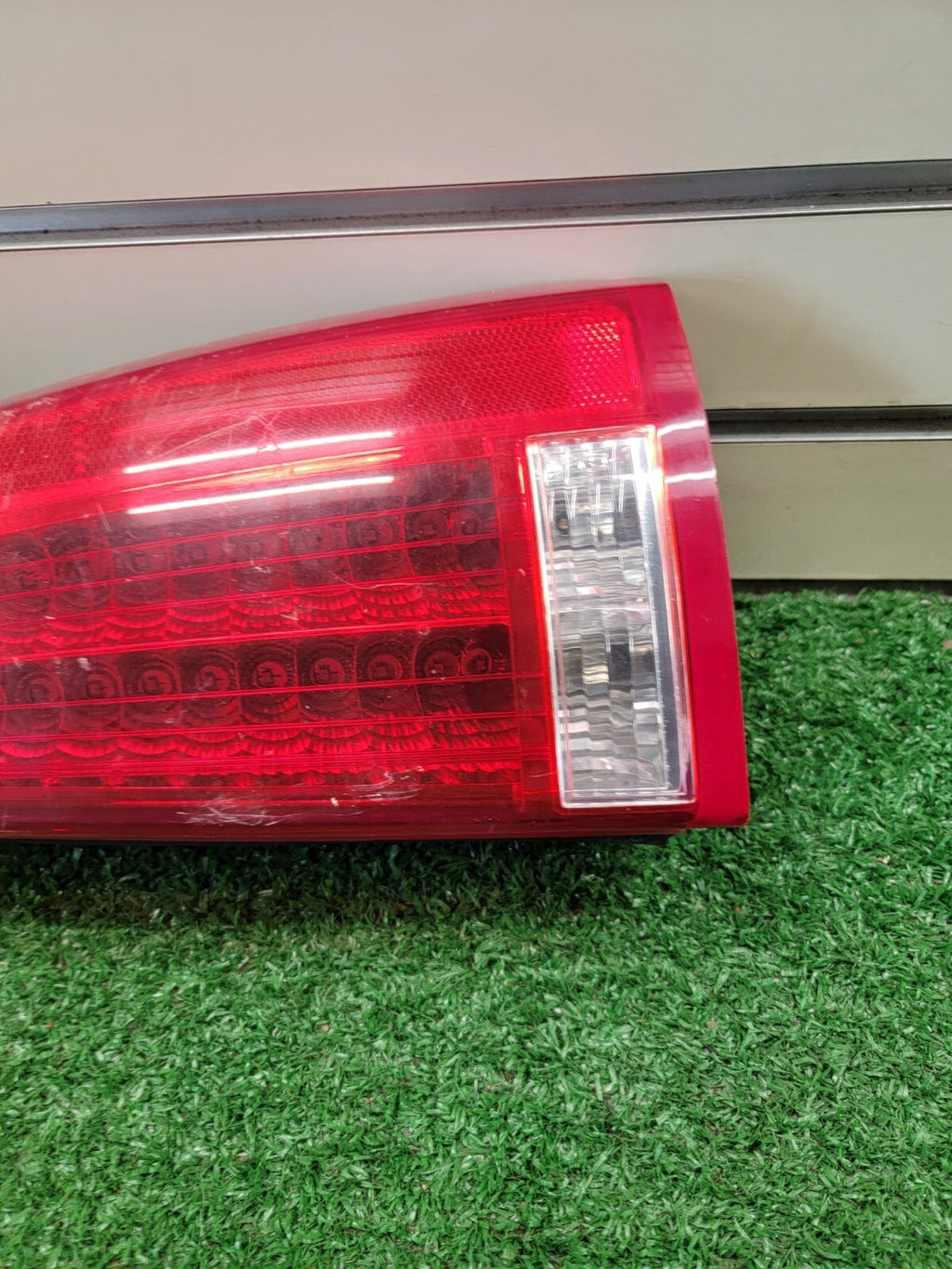 🔥06-11 Cadillac DTS GM Factory  Passenger/ Right Side TAILLIGHT, with wire