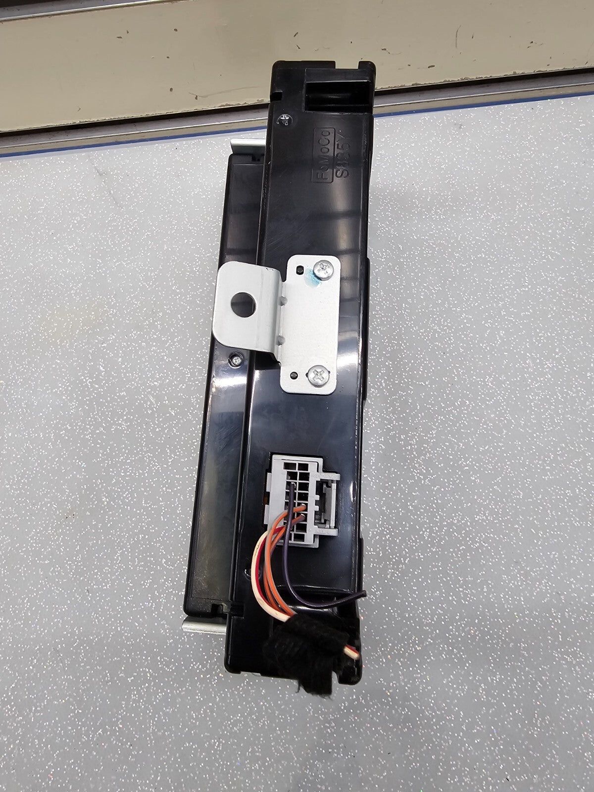 09 Ford Focus AUDIO RADIO EQUIPMENT TEMP INFIRMATION DIGITAL DISPLAY DIRECT OEM