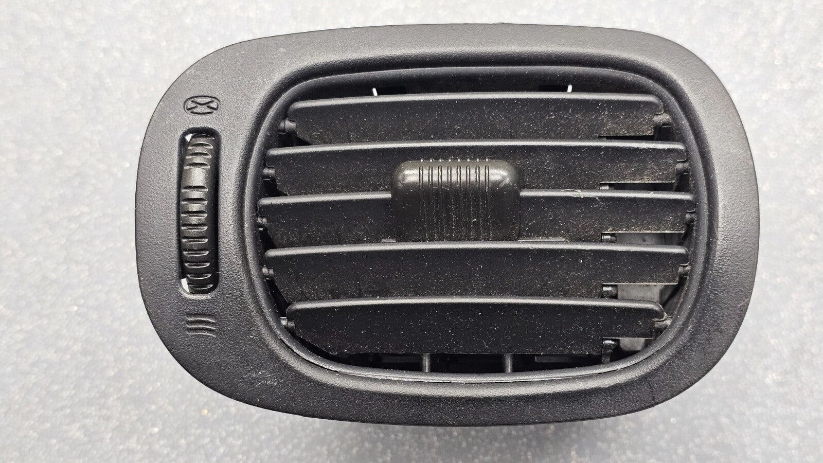 🔥 01-07 Dodge Grand Caravan Dash Right Passenger Air Vent Heater Black