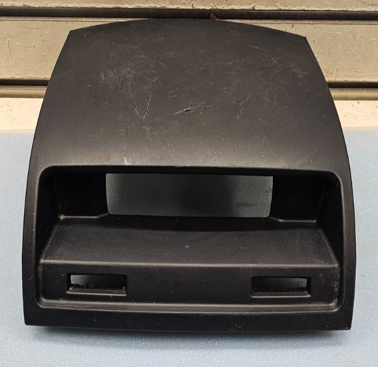 04-08 Mitsubishi Galant Dash Center Clock Bezel Trim Cover Panel Interior Black
