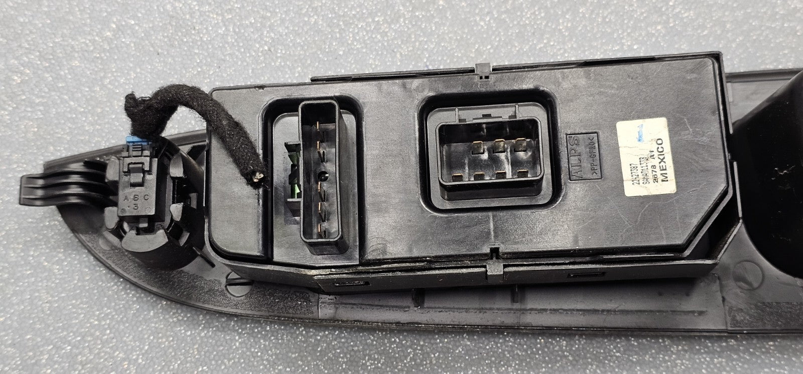 🔥07-09 Saturn Aura Left Driver Master Power Door Window Switch Assembly Black