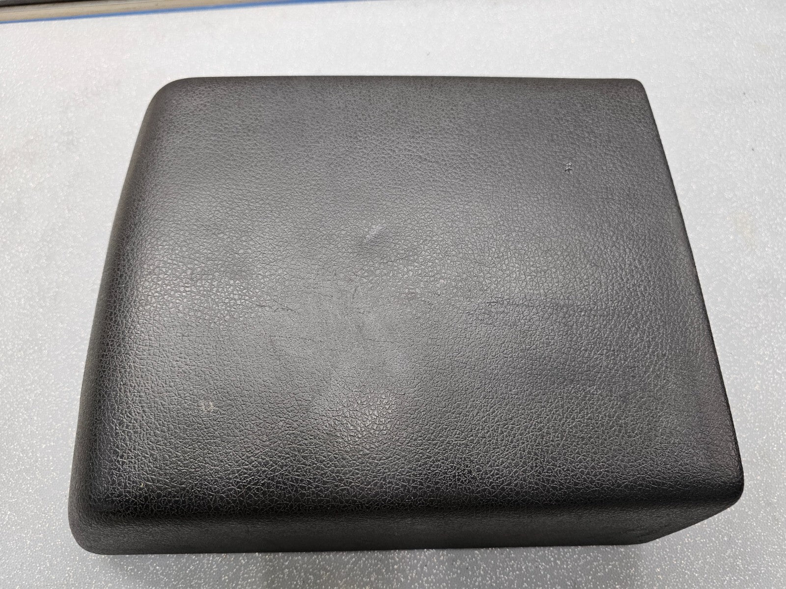 🔥04-08 Ford F150 07-14 EXPEDITION CENTER CONSOLE COLOMN SHIFT ARMREST LID BLACK