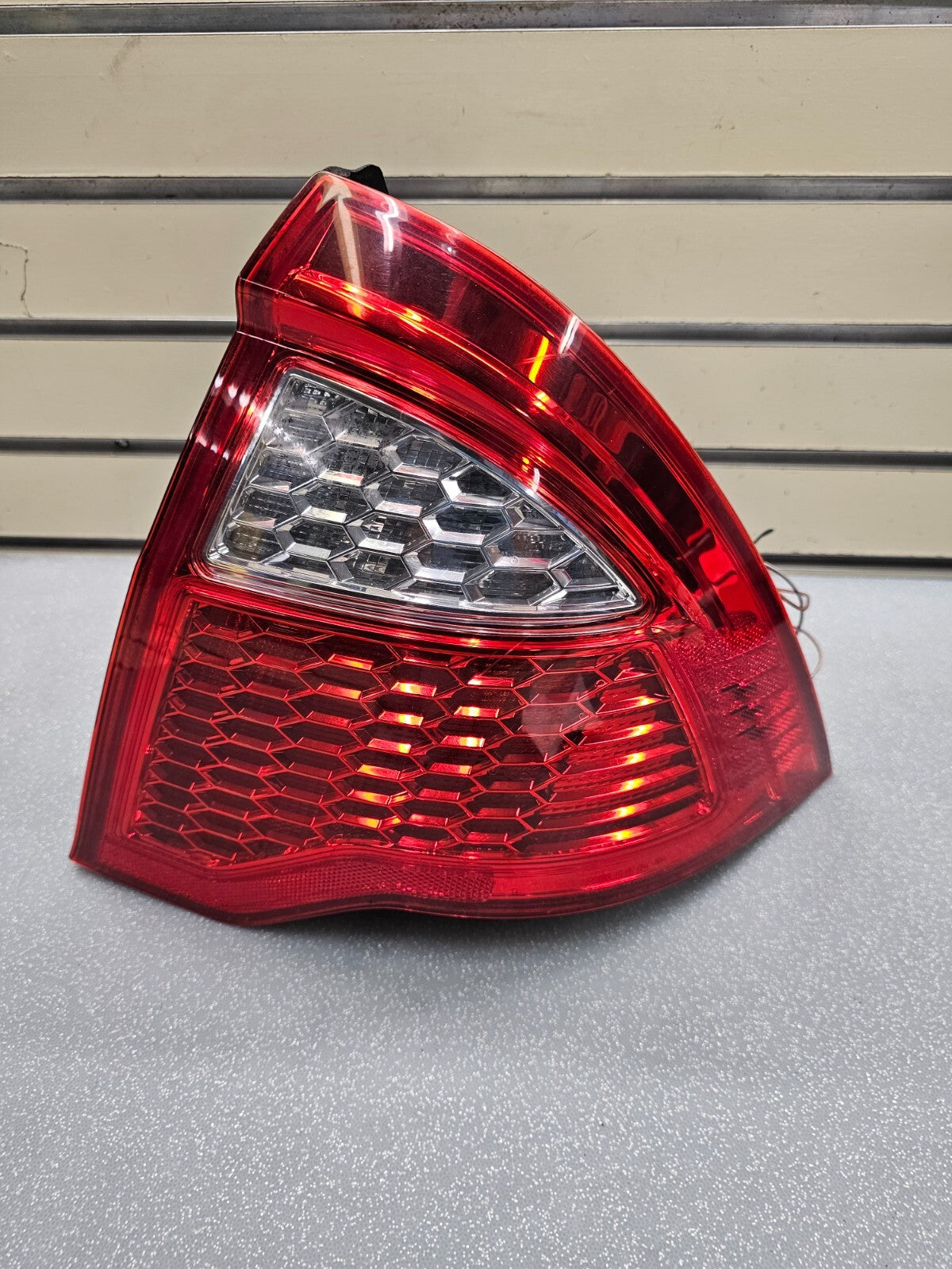 🔥10-12 Ford FUSION Tail Light Break Light Lamp Rear RIGHT RH Passenger Side OEM