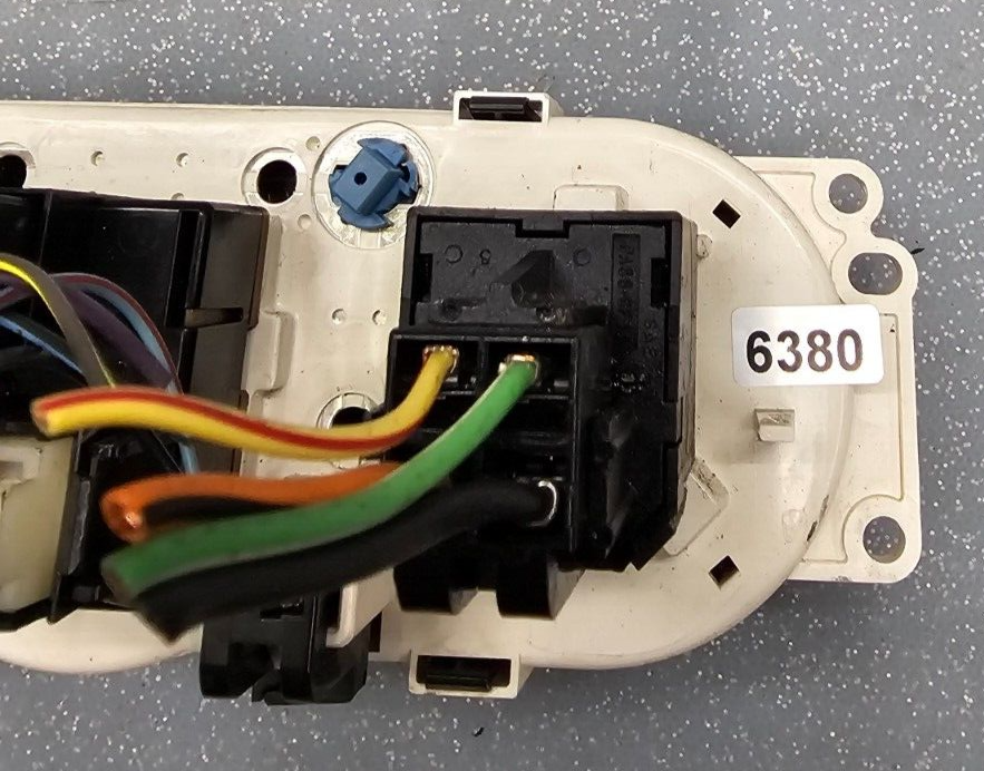 01-04 Tribute Dash AC Heater Climate Control Panel Temperature Conditioner Unit