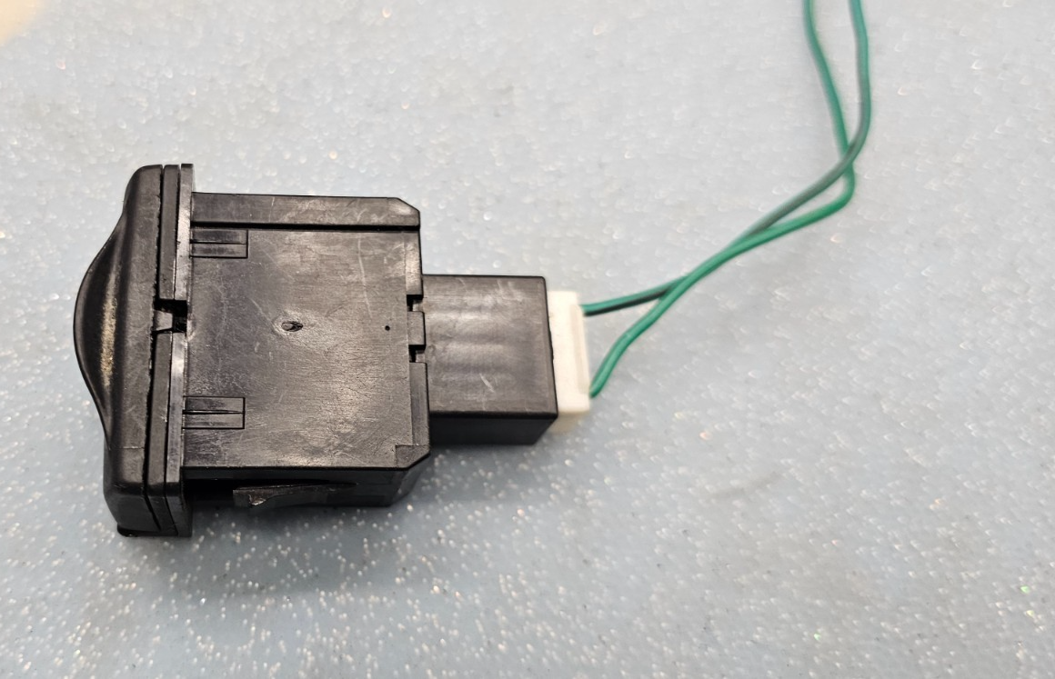 🔥2003-2008 Toyota Matrix Pontiac Vibe Dash Ac 115v 100w Power Outlet Plug OEM
