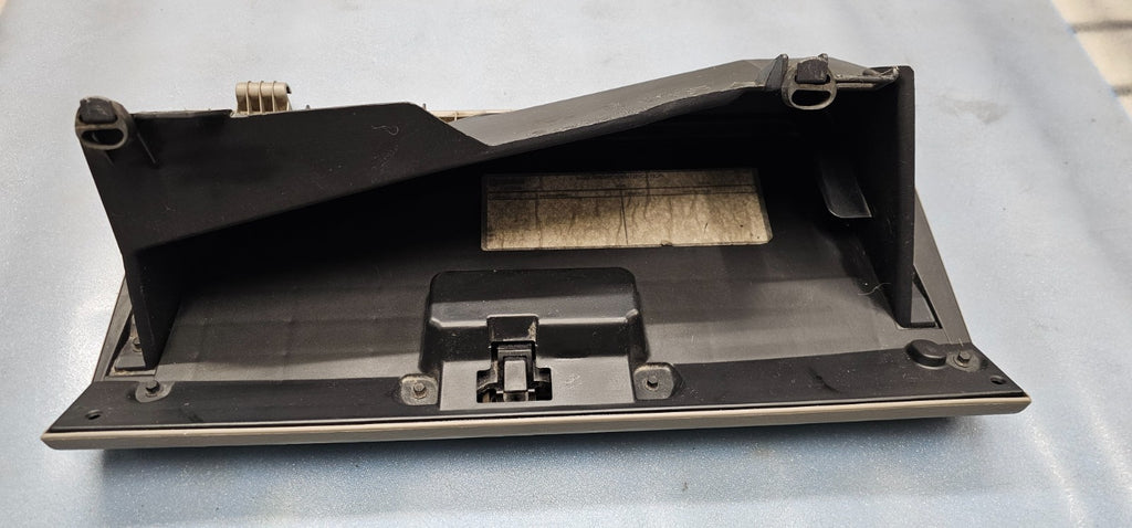 🔥02-05 RAM 1500 2500 Dash GLOVE BOX Storage Compartment Assembly Tan G22