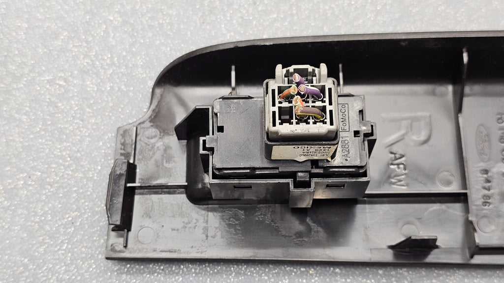 08-12 Escape Focus Front Right Passenger Door Power Window Switch Assembly Black