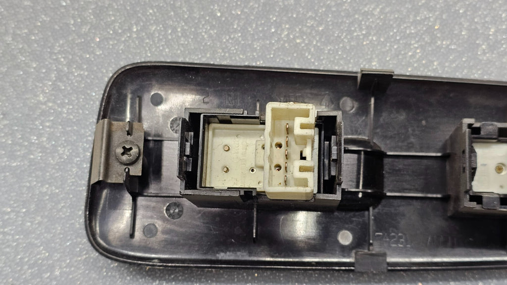 2008 TOYOTA CAMRY  Passenger Side Window Switch 74231-AA050  Beige