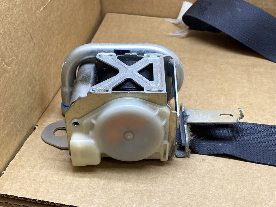 🔥11-15 Kia Optima Front Center Left Driver Bucket Seat Belt Retractor Assembly
