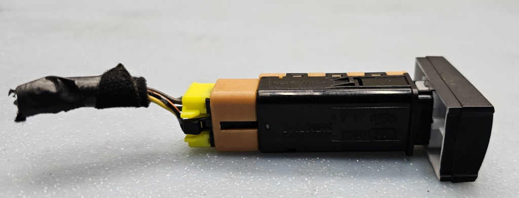 🔥09-12 HYUNDAI SANTA FE Rear Window Heating Heated Switch Button Assembly OEM