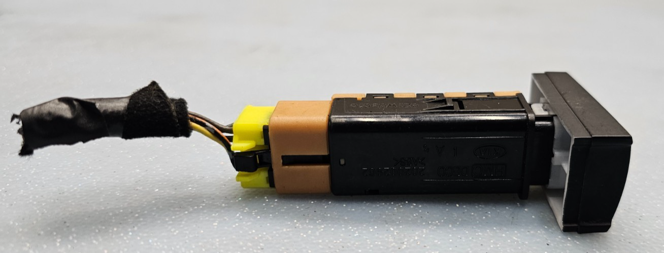 🔥09-12 HYUNDAI SANTA FE Rear Window Heating Heated Switch Button Assembly OEM
