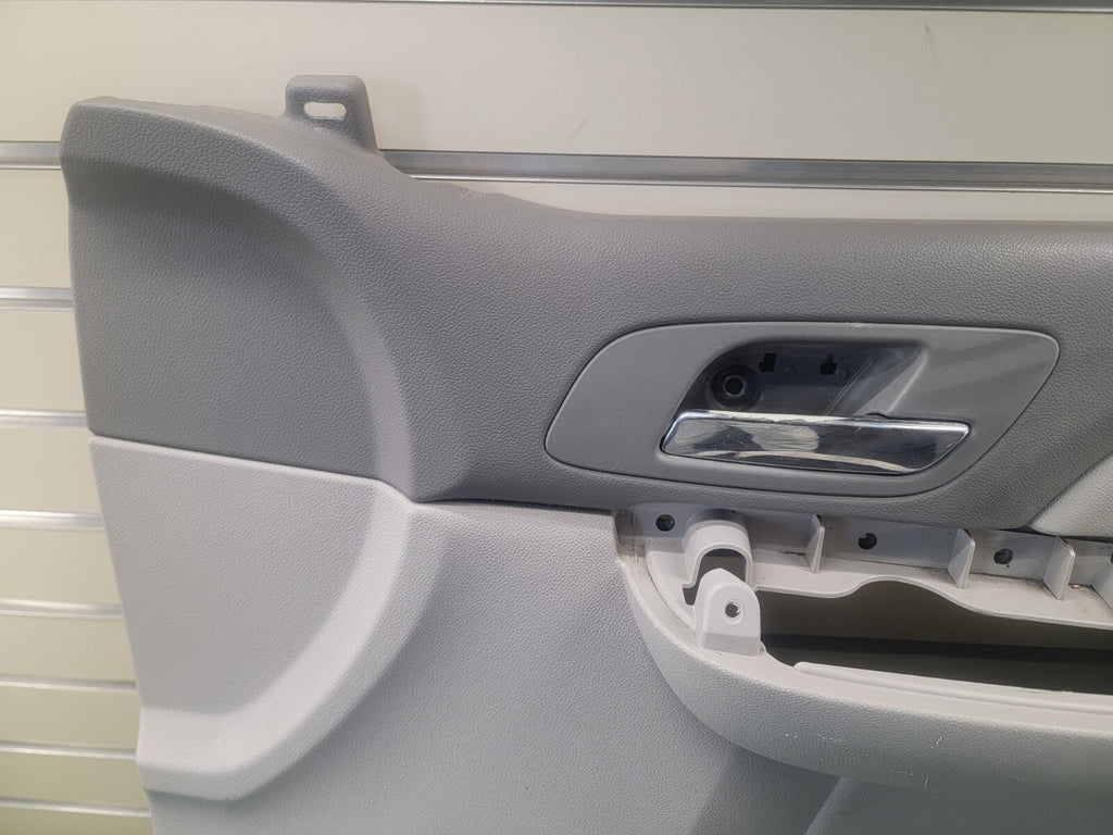 07-09 Chevy Suburban GMC Yukon Passenger Front Door Trim Panel LT Gray Auto D15