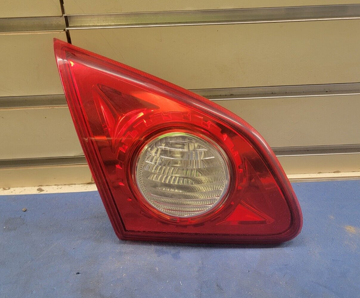 🔥2008-2013 Nissan Rogue Tail Light Lamp Left Driver Side Inner Assembly Chrome