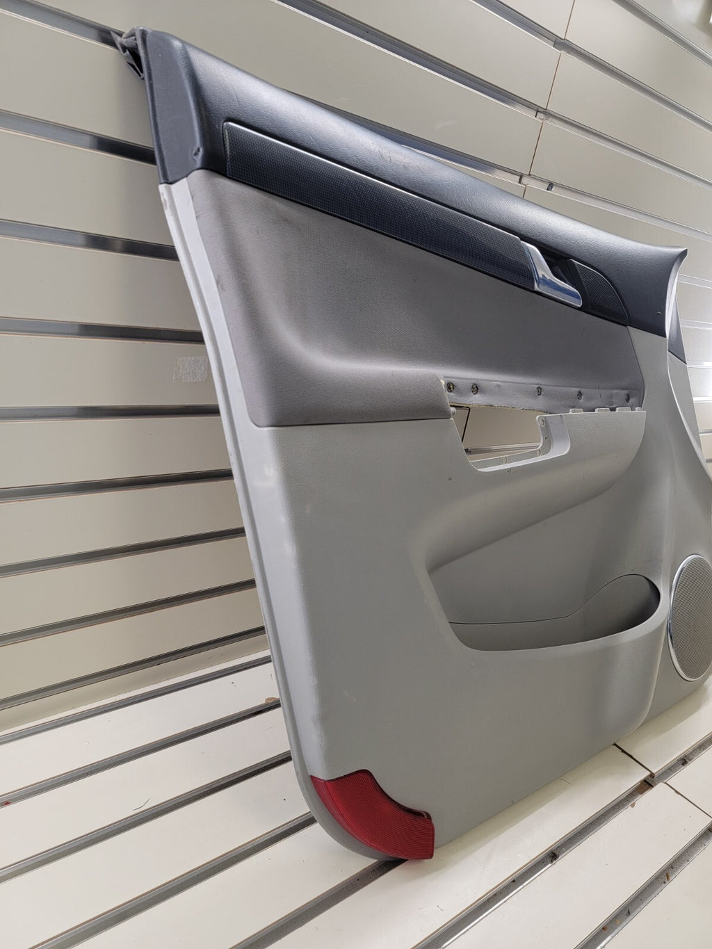 🔥2008-2010 Saturn Vue Door Panel Front Left Driver OEM 96814037 gray
