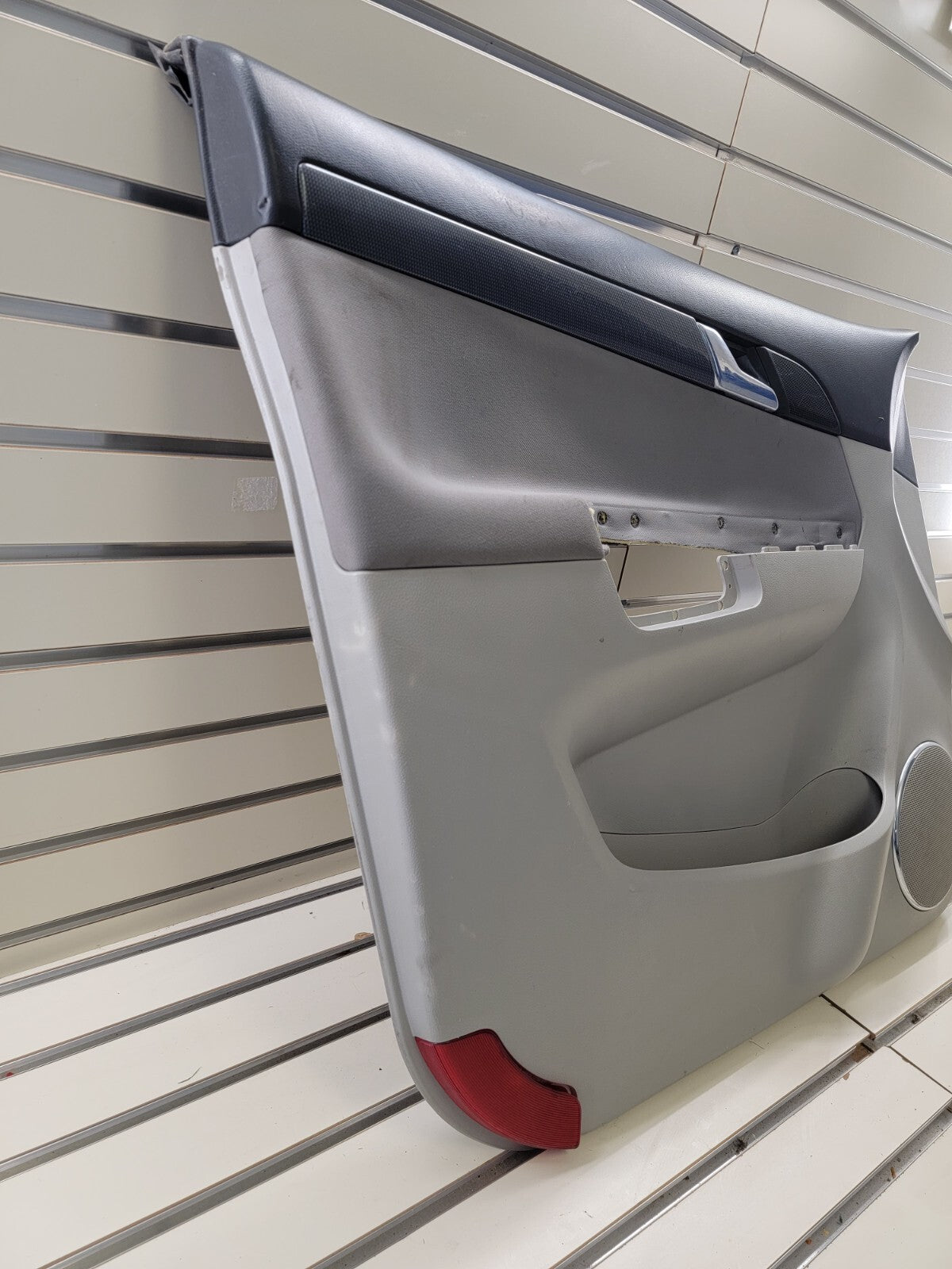 🔥2008-2010 Saturn Vue Door Panel Front Left Driver OEM 96814037 gray