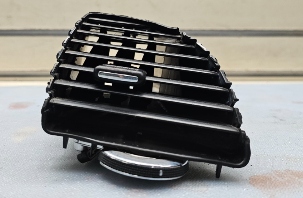 🔥11-14 Chrysler 300 Left Driver Dash AC A/C HVAC Air Vent Heater OEM BLACK