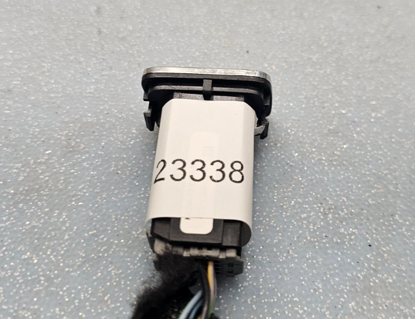 🔥11-15 Chevy Volt Power Switch Ignition & Start Translucent Button Assembly
