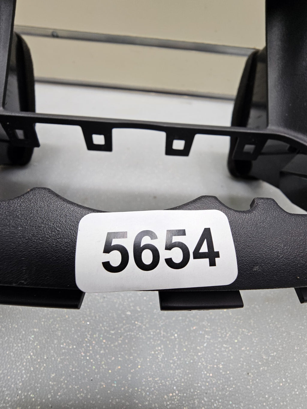 08-13 Infiniti G37 Center Dash Air Vent Navigation Radio Switch Bezel Trim Black