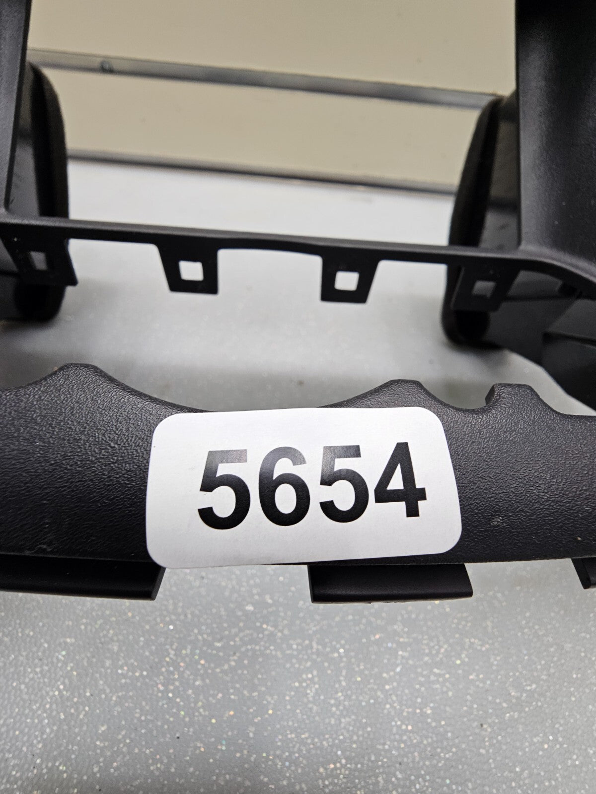 08-13 Infiniti G37 Center Dash Air Vent Navigation Radio Switch Bezel Trim Black